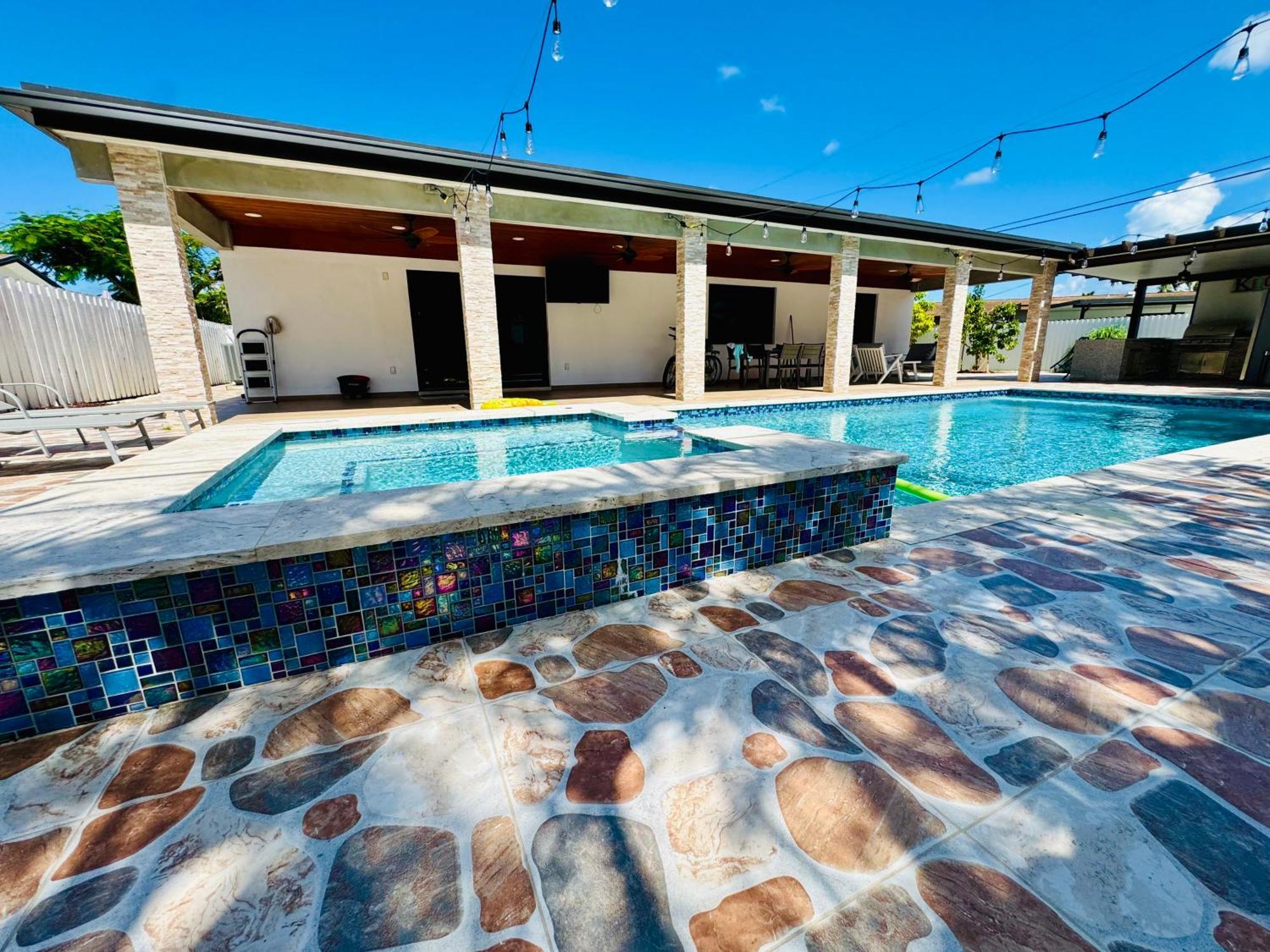 Villa Heated Pool Hot Tub Miami Extérieur photo